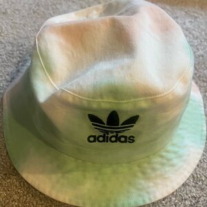 Original adidas Bucket Hat
